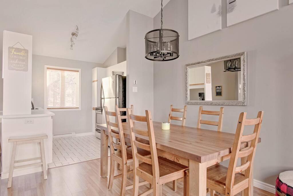 Le Cozy-Condo A Louer A Stoneham Exterior foto